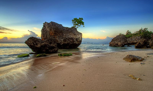 10 Tempat Terbaik Buat Honeymoon di Indonesia | 1001malam